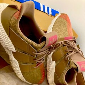 Adidas Prophere Trace Khaki/Chalk Pink